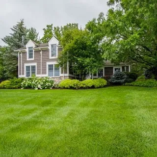 This 3 🛏️ 2 🛁 30 Acre #Farm, is adorable!⁠
If you love the idea of having your own #horses, #goats and #chickens and
