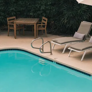 Is the summer heat getting to you? ⁠
Check out the link in my bio for a list of homes where you can cool off in the