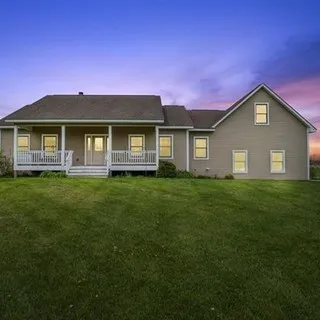 Check out #local Open Houses happening this weekend!⁠
⁠
Get the list with the link in my