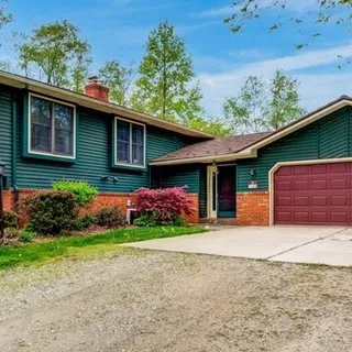 There is a lot to #love about this house! What is your #favorite feature?⁠
Click the link in my bio to see the full